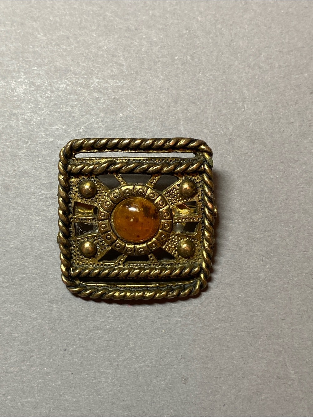 Vintage metal orange fake stone square pin